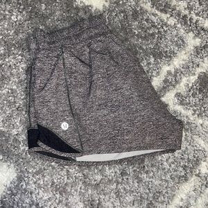 2”inch hotty hots size 6, grey